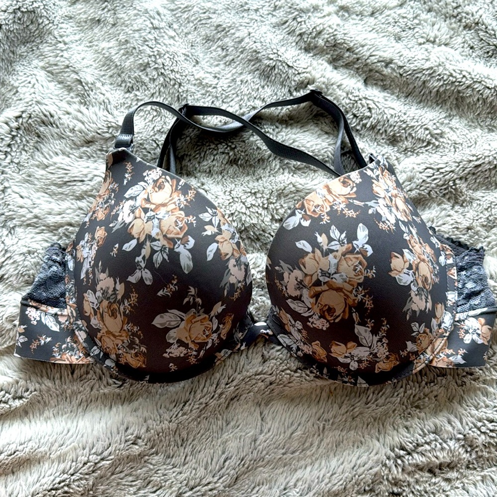Sophie B. Brad 36D